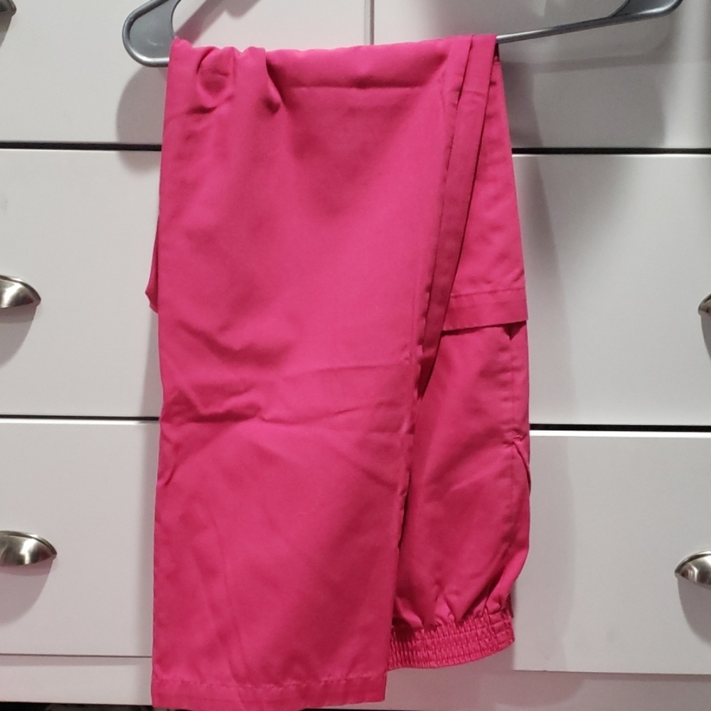 Dickies scrubs sold